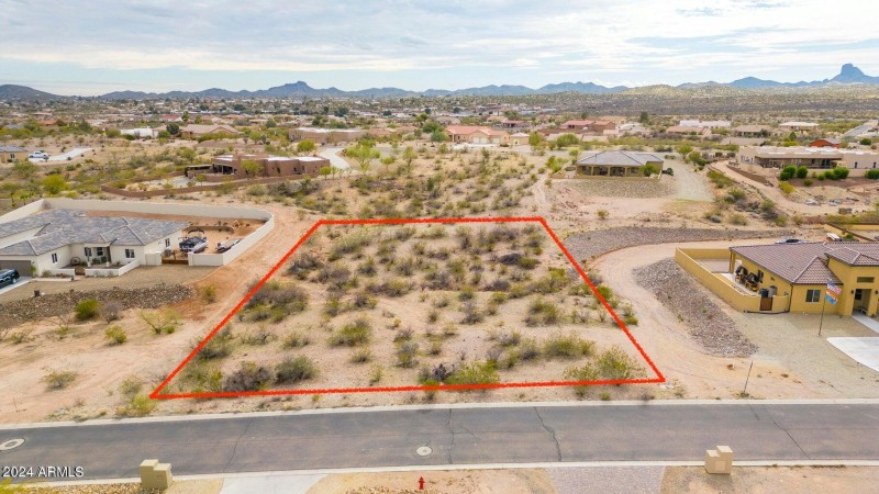 Vacant Lot ready to build