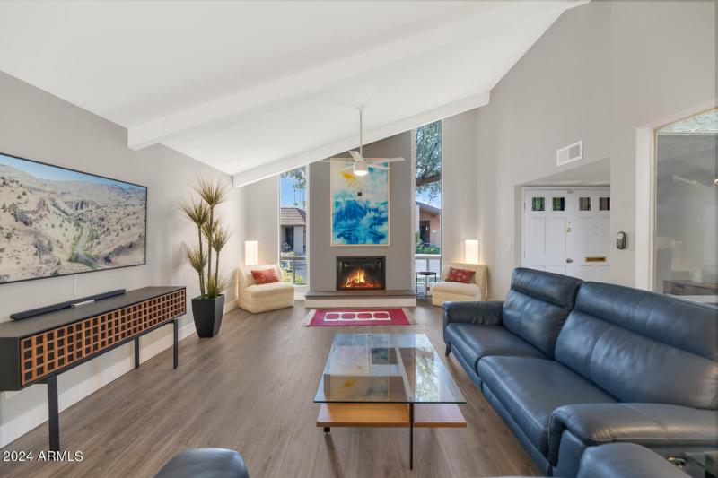 7948 E Vista Dr-large-008-035-7948 E Vis