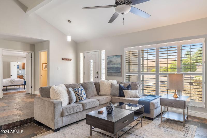 7-web-or-mls-5948-e-corrine-dr