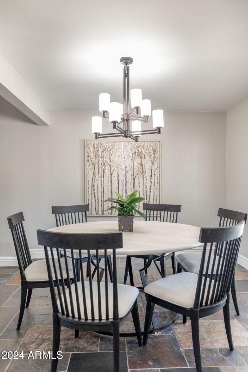 15-web-or-mls-5948-e-corrine-dr