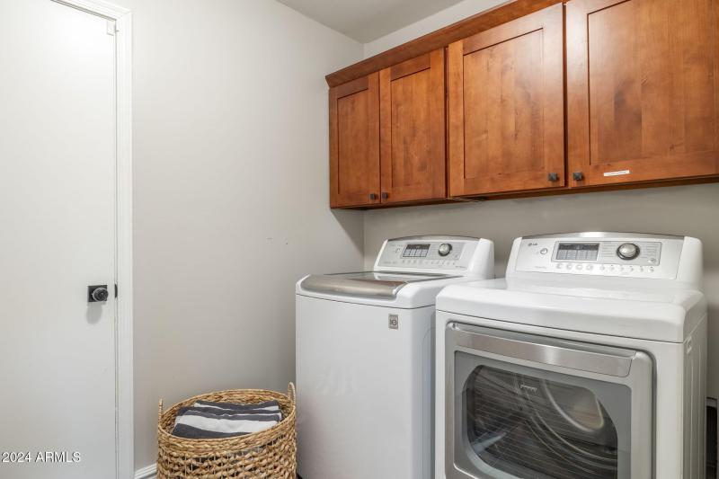 50-web-or-mls-5948-e-corrine-dr