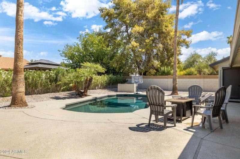 57-web-or-mls-5948-e-corrine-dr