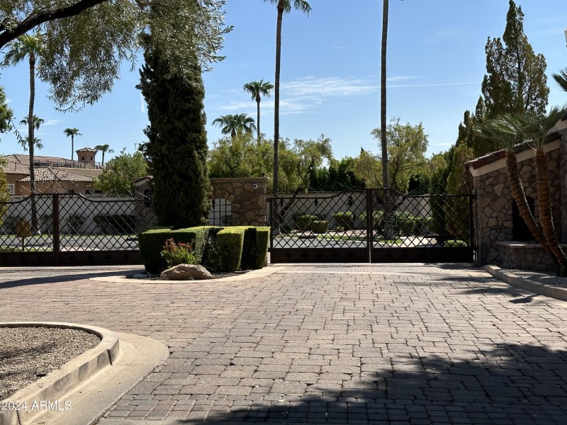 Gorgeous gated community