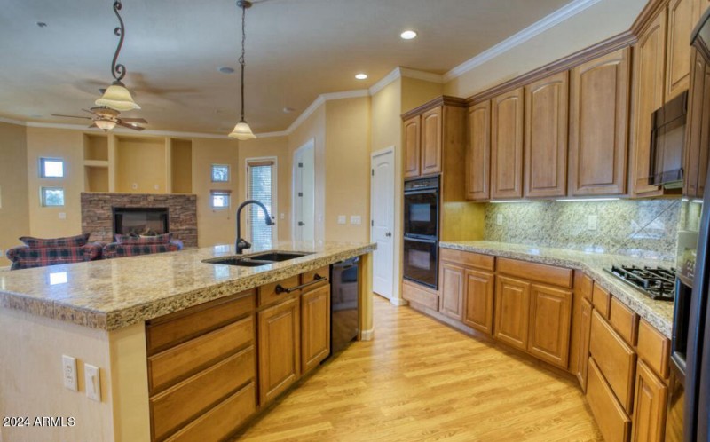 Open Kitchen