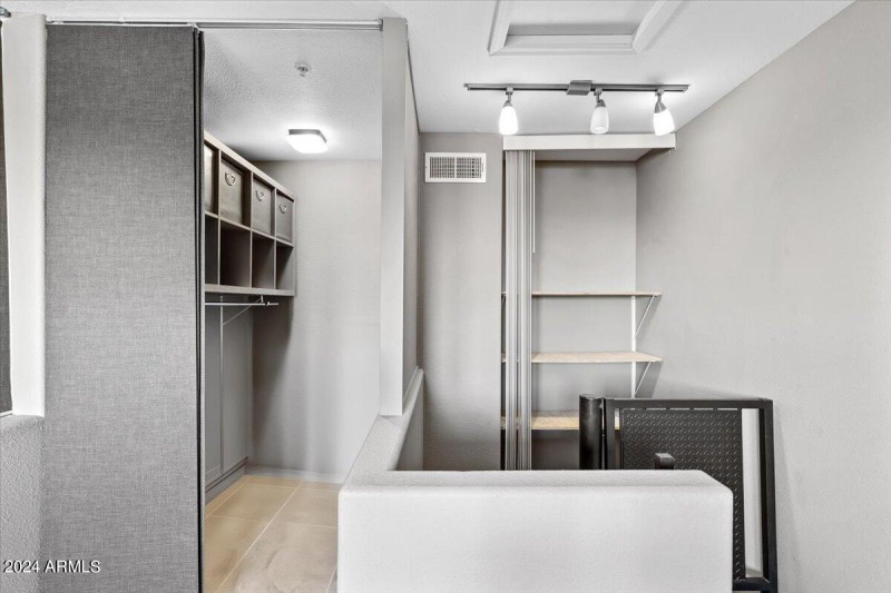 17-17-Loft