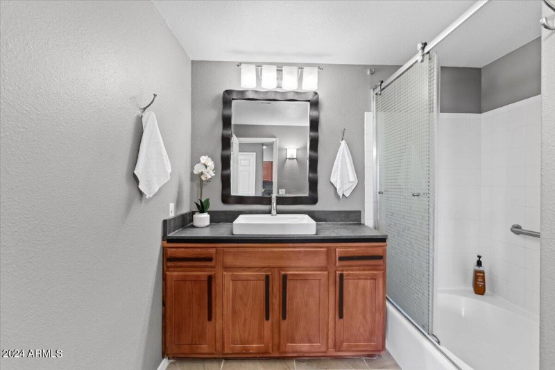 21-21-Bathroom