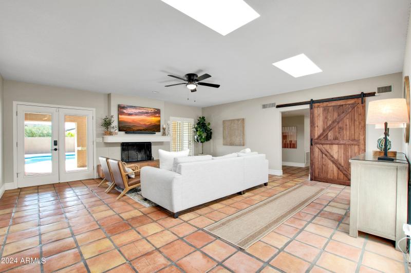 11222 N Miller Rd-18