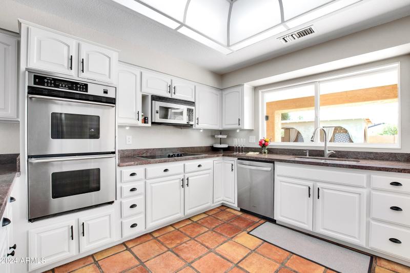 11222 N Miller Rd-23