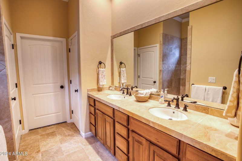 Double sink