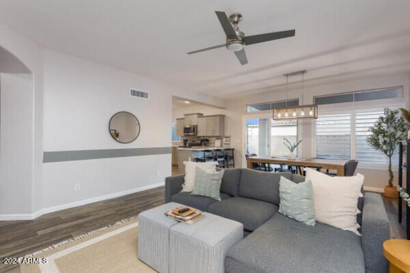 46095-135424-LZyZZ4eagsZWFXmlU3VSyTHIVqe