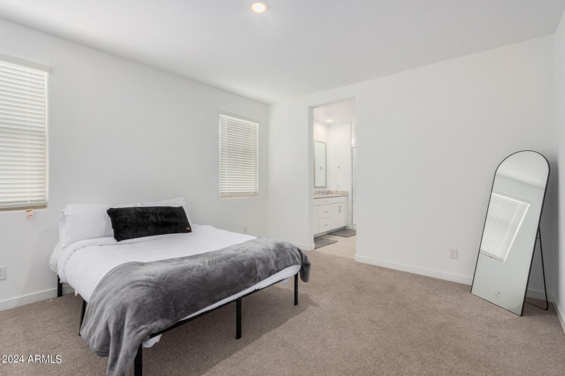 11 - 89th 5837