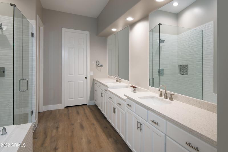 Master - Bath 1