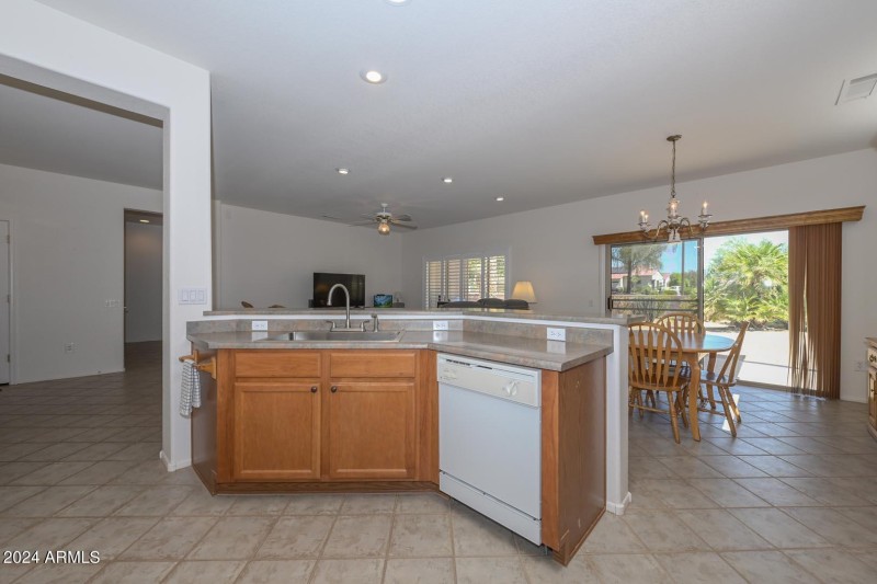 Kitchen-Breakfast Room