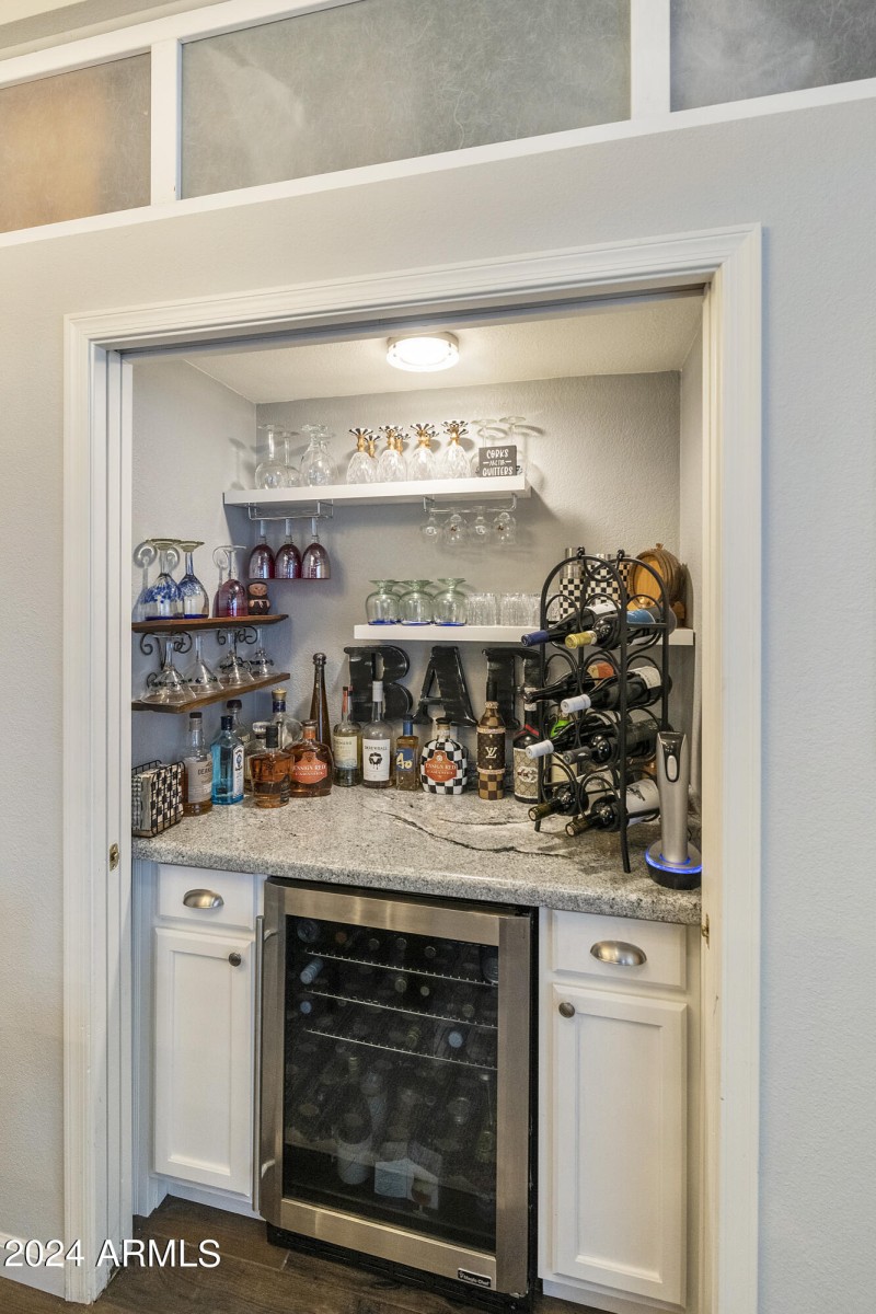Coffee/wine bar