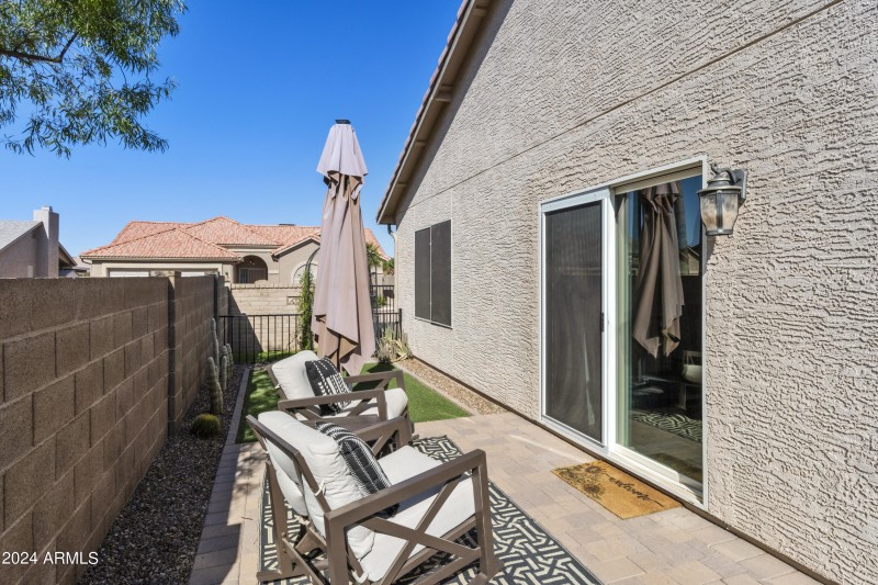 Side patio