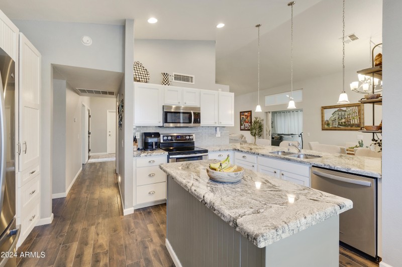 Kitchen with island