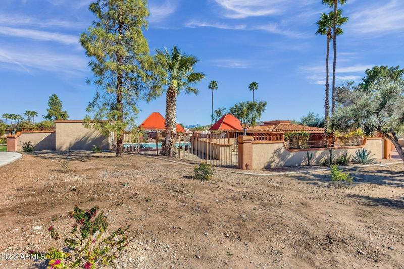 38-web-or-mls-14247-n-boxwood-ln