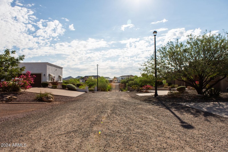 Road into culdesac