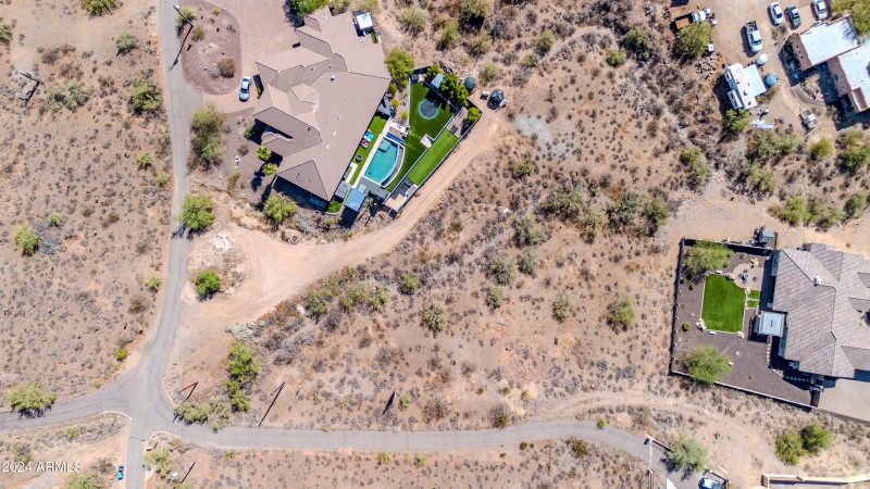 101 W Briles Rd
