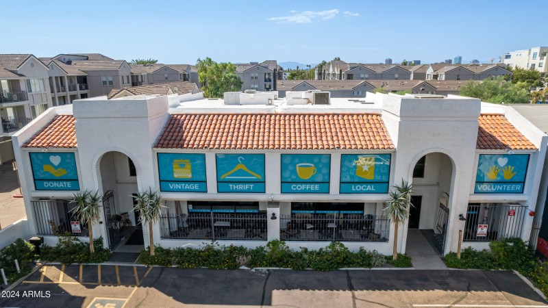 0048-48 - Camelback Drone