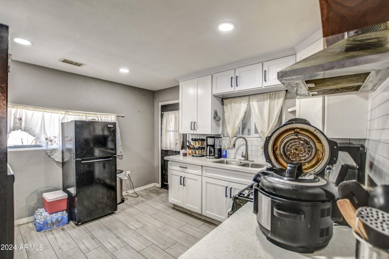 Kitchen 1