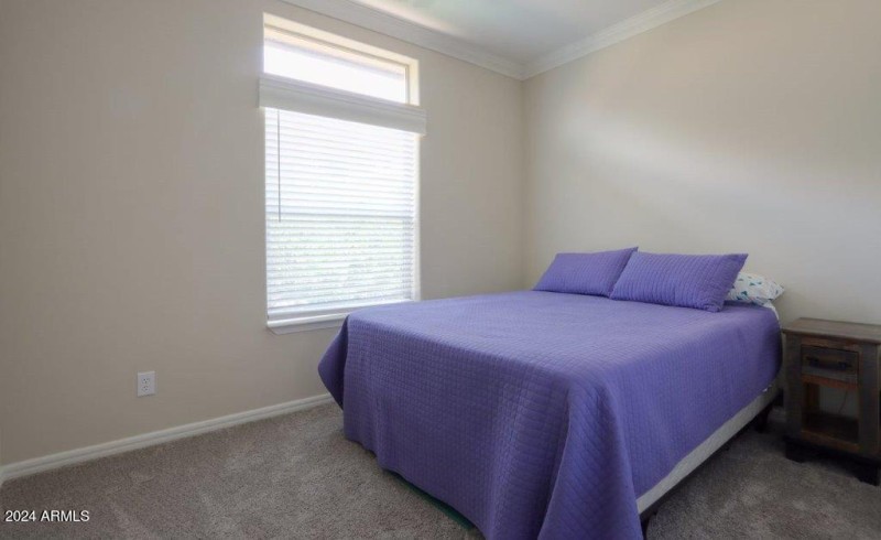 Guest Room (1)