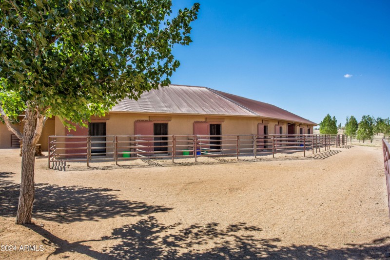033_equestriancenter4