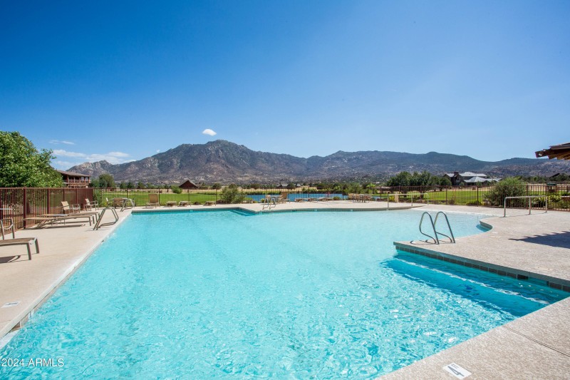 026_CommunityPool2