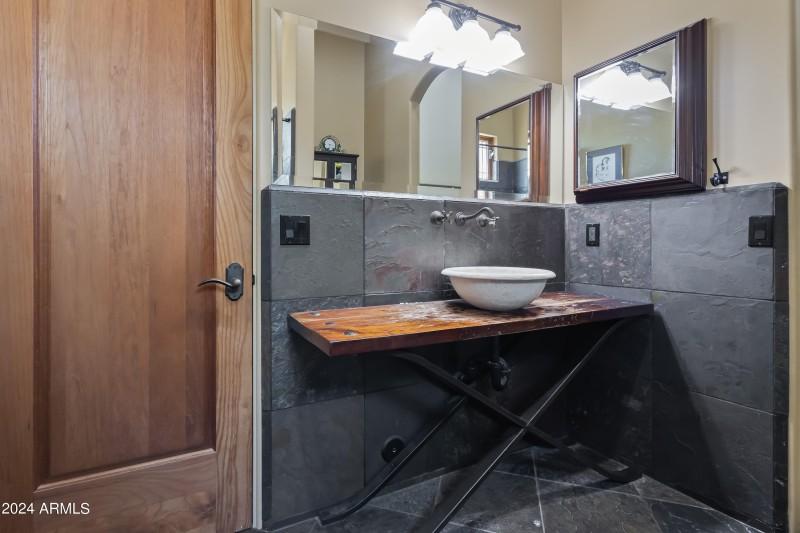 Guest Bathroom 1
