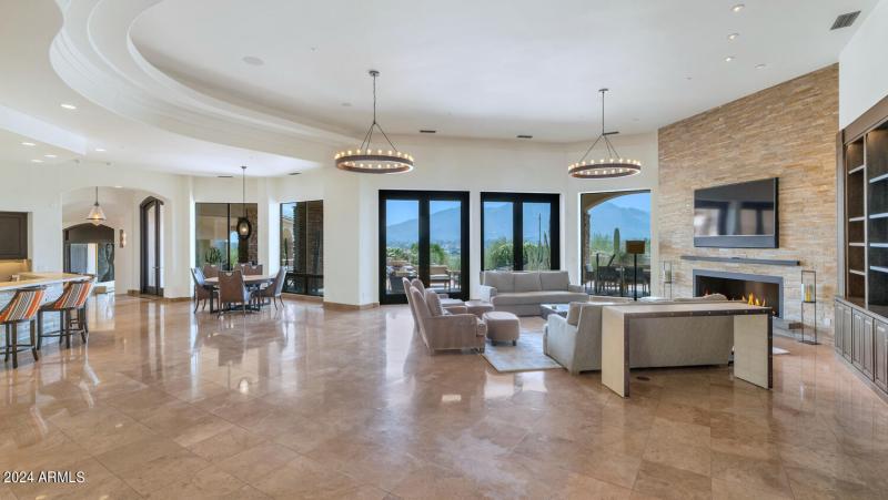 6207 E Indian Bend Rd-large-010-025-6207