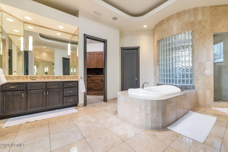 6207 E Indian Bend Rd-large-033-022-6207