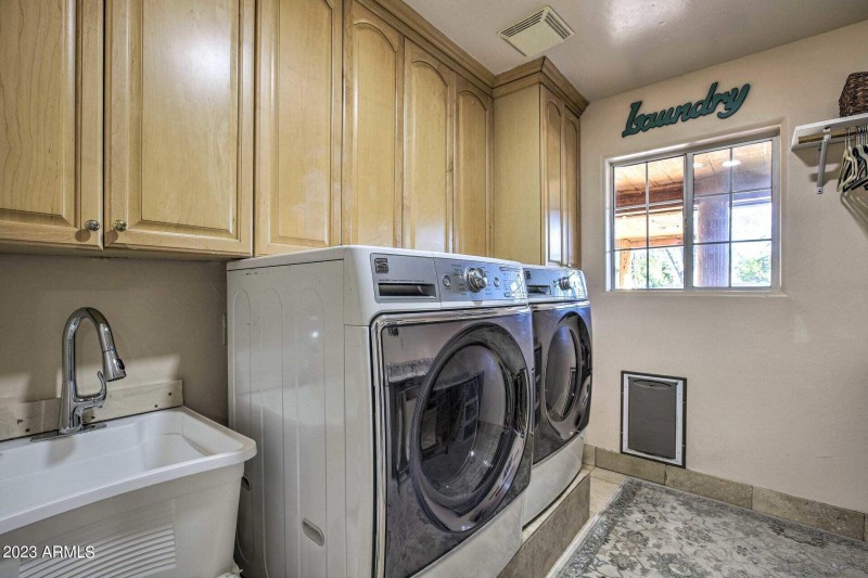 30 Laundry room