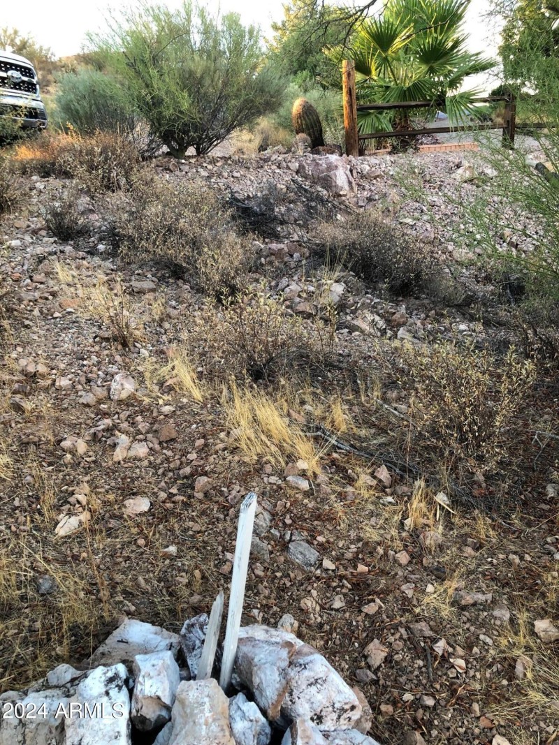 North edge marker