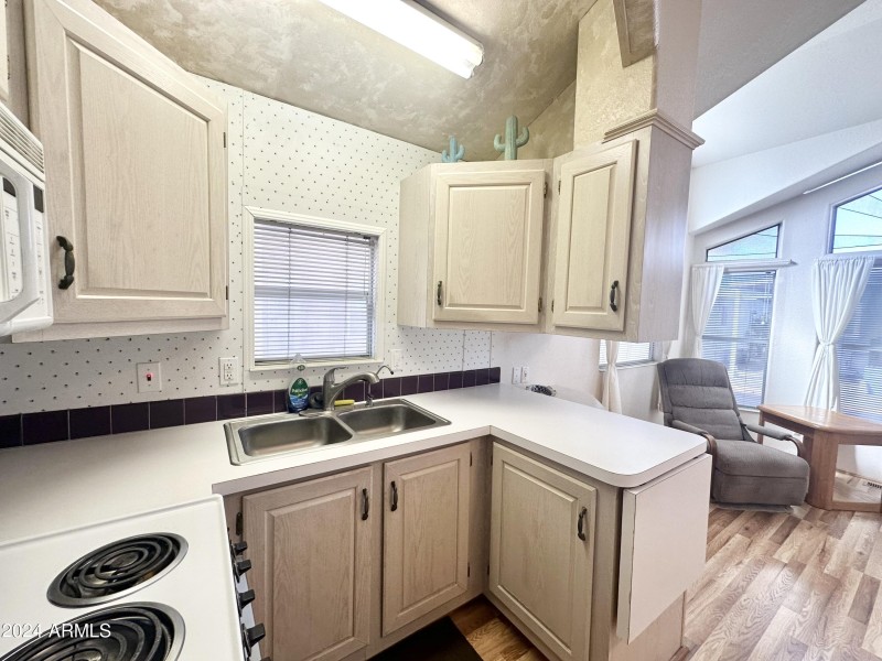 LIGHT COLORED CABINETRY