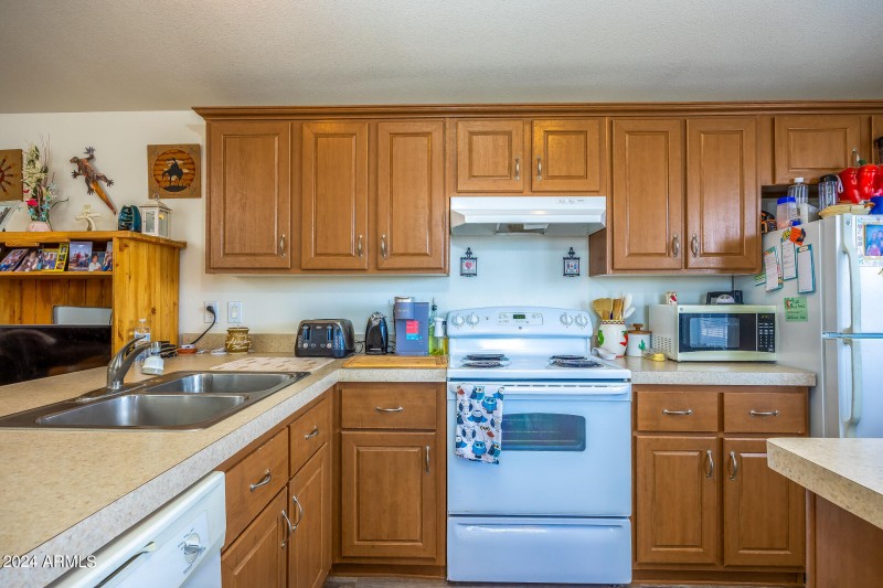 Kitchen 3