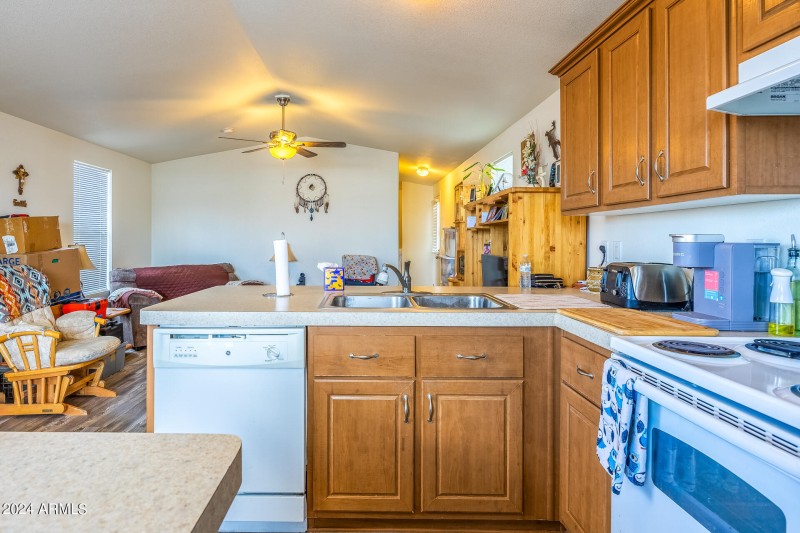 Kitchen 4