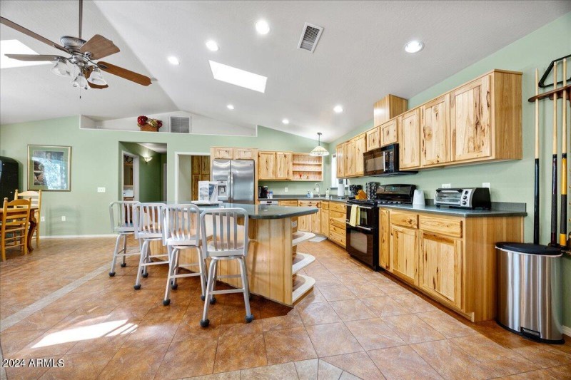 15-Kitchen