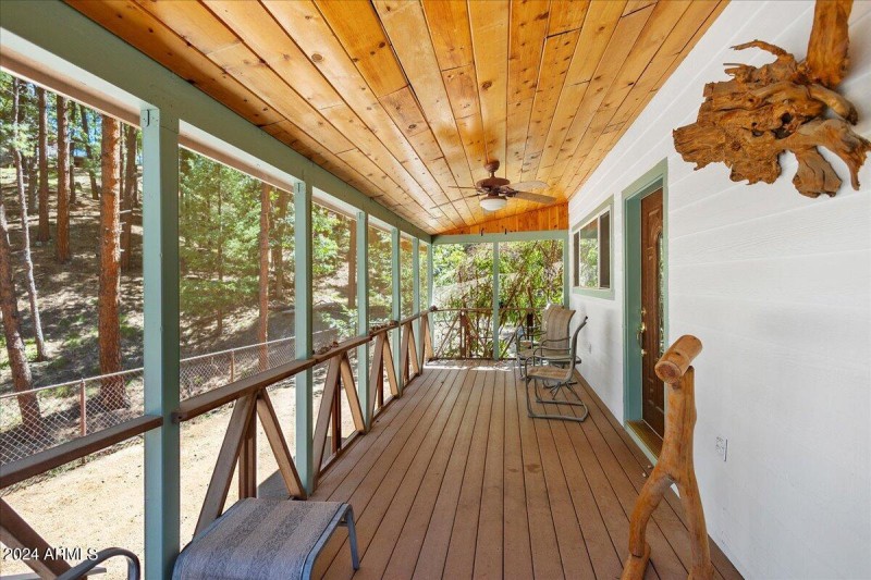 28-Sun Room