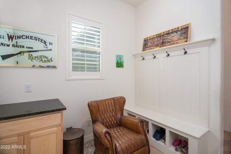 45-10020 E Strobe Ave-45