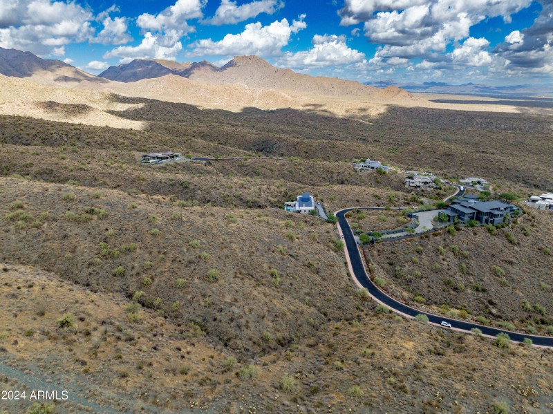 137 DJI_0059-11