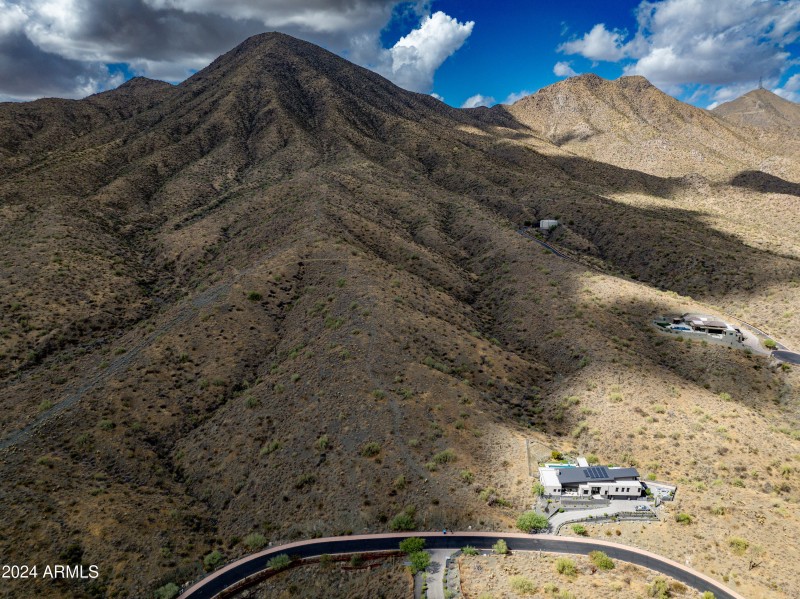 137 DJI_0056-8