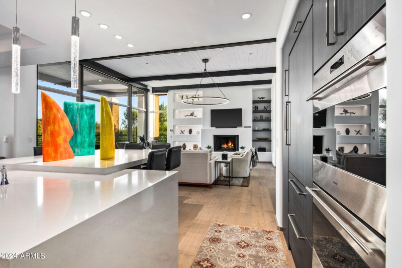 16-web-or-mls-Kitchen Details