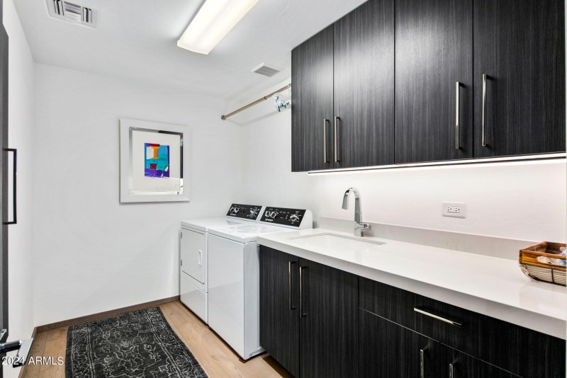 36-web-or-mls-Laundry