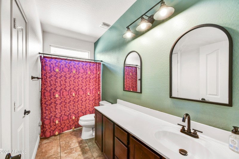2nd Bathroom
