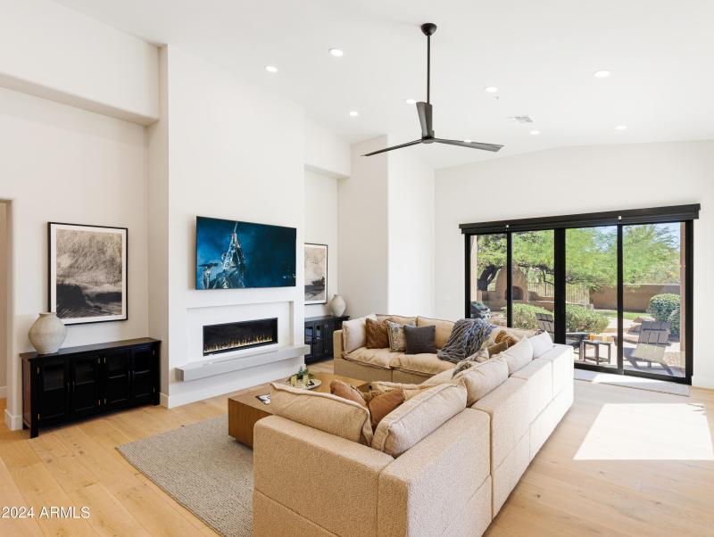 PropertyImageCo_12077ELaurelLn_WEB-24