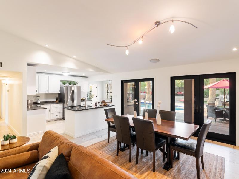 PropertyImageCo_6124EDelcoaAve_WEB-33