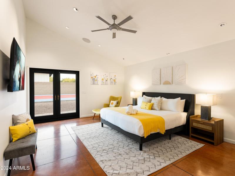 PropertyImageCo_6124EDelcoaAve_WEB-59