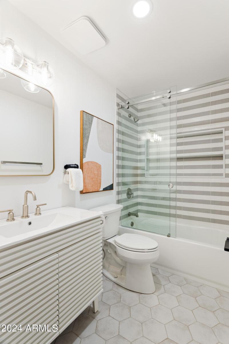 PropertyImageCo_13611N50thSt_WEB-57