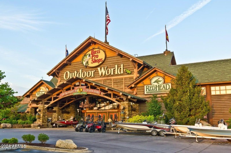 BASS PRO