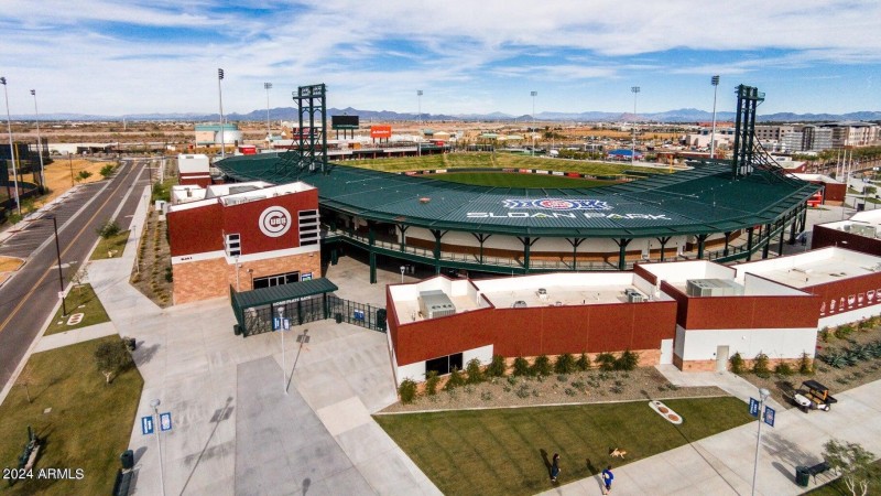 CUBS STADIUM